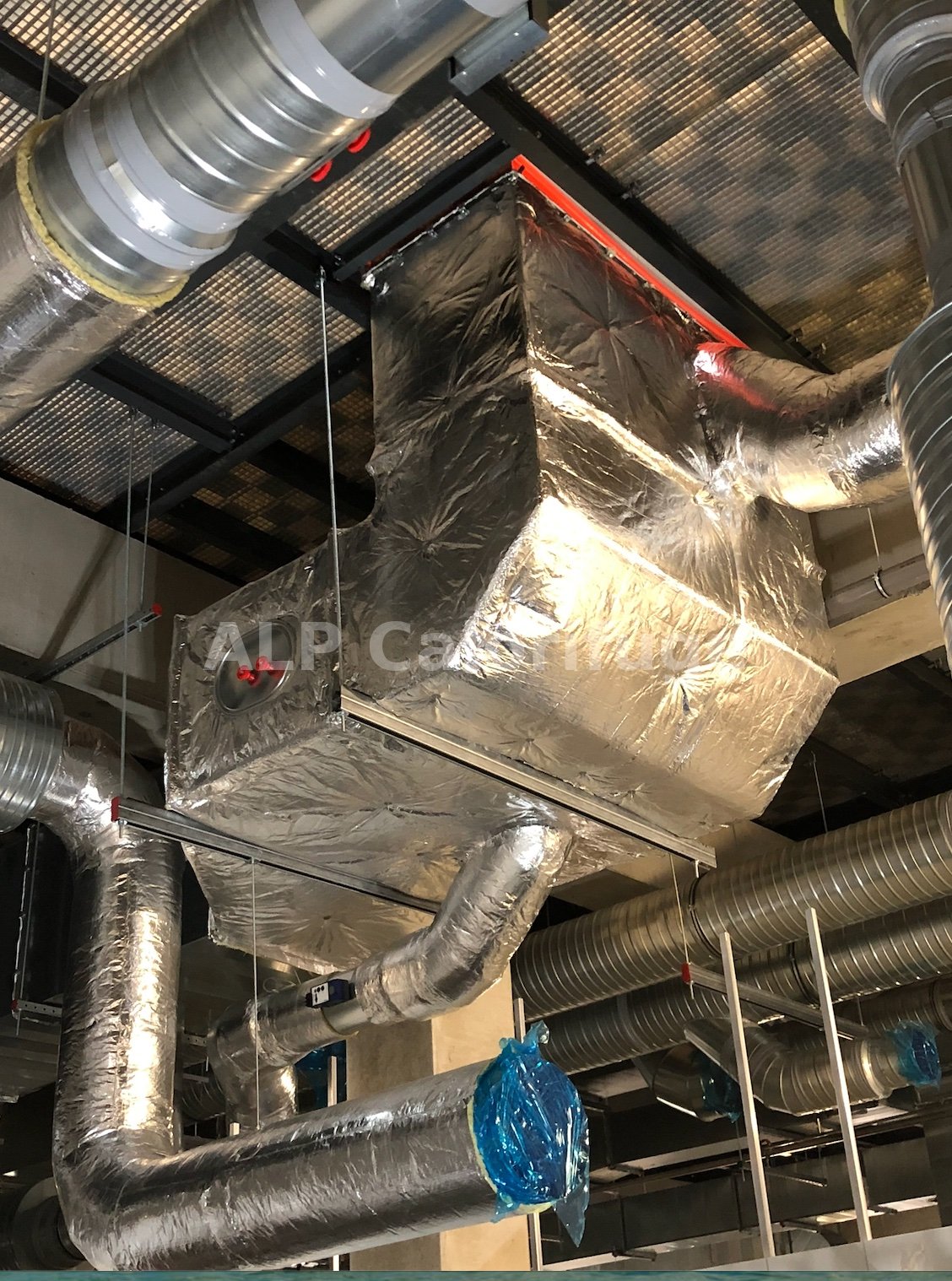 Calorifuge CTA caisson traitement air gaines circulaires finition alu