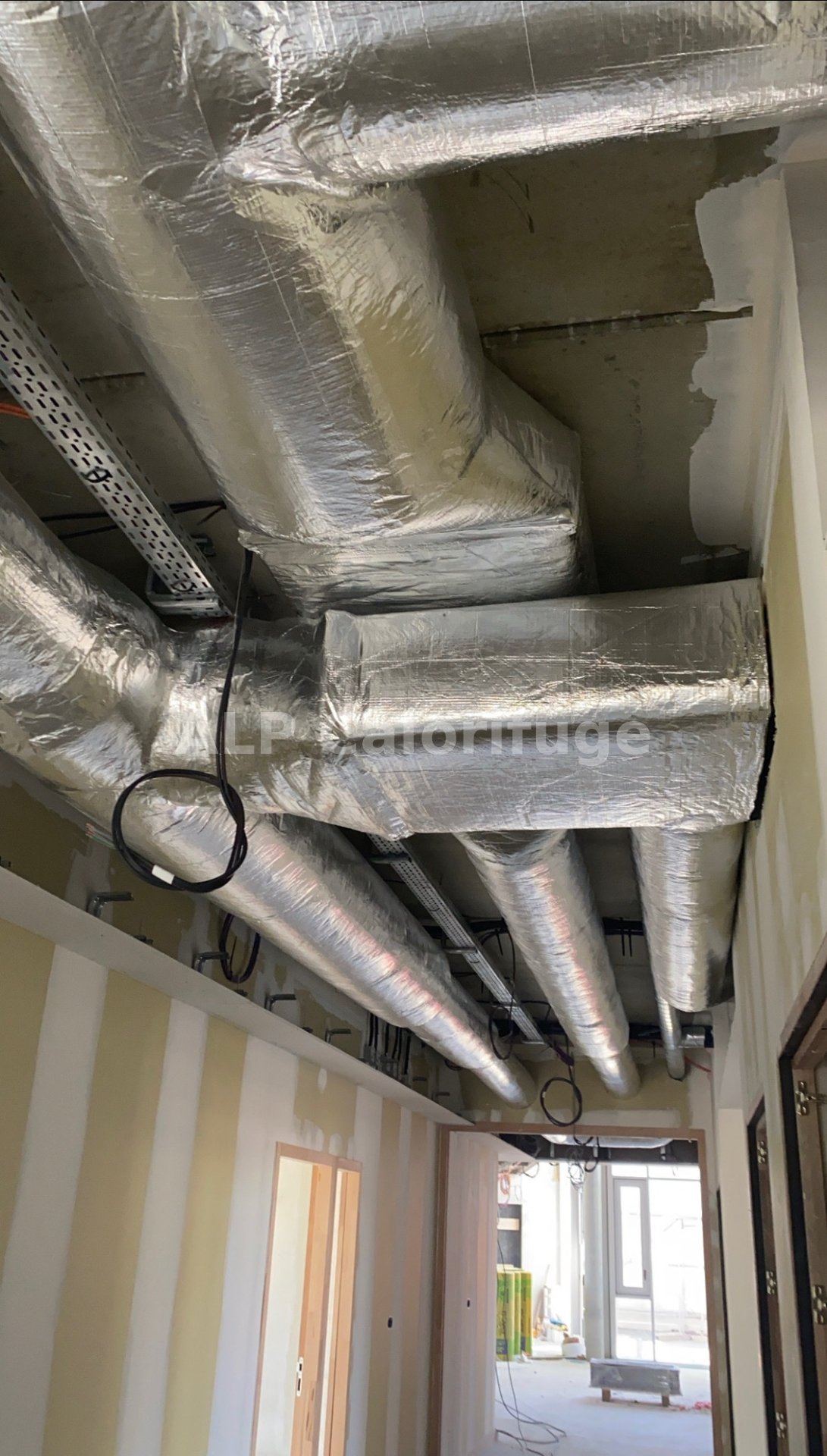 Calorifuge gaines mixtes laine de roche avant finition alu